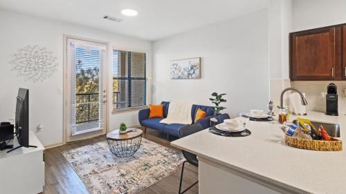 Frisco Apartment | Stunning 1bd Apartment I Frisco near Dallas I Pool, Gym, Work Space