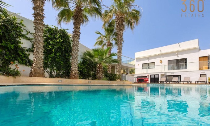Attard House | Stunning 4BR Villa with Private pool & parking