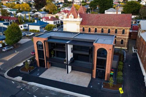 Launceston CBD House | Stunning Apartment in the CBD with Parking & WiFi