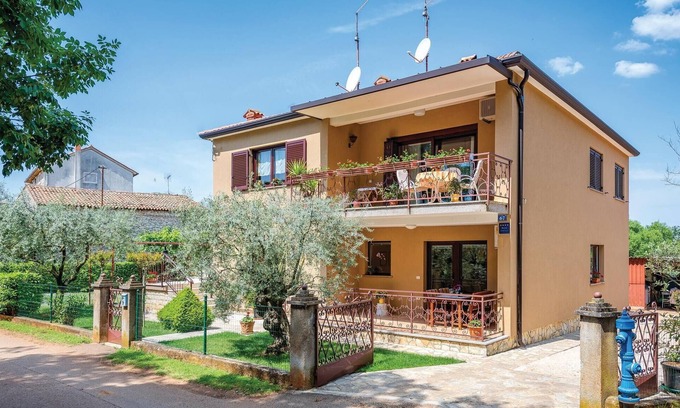 Babici Apartment | Stunning apartment in Umag with WiFi