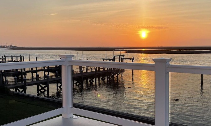 A-Zone House | Stunning Bayfront Property !