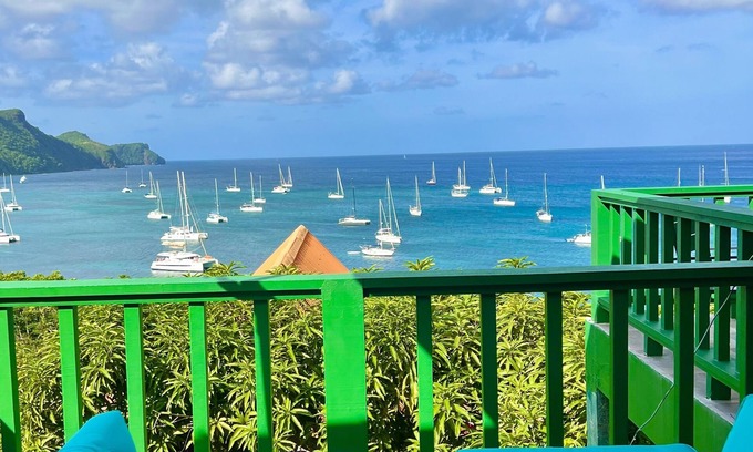 Mount Pleasant Bay Villa | Stunning, Beachfront, Sunset Views, Turtle Point 4 bedroom villa W Private Pool