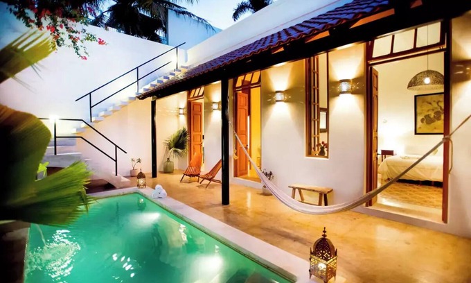 Centro House | Stunning Colonial Modern in Centron