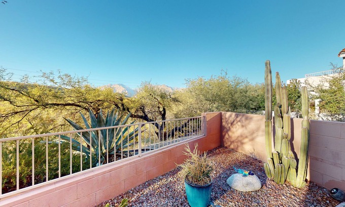 Sabino Shadows House | Stunning Desert Views, Minutes to World-Class Golf & Outdoor Adventures!