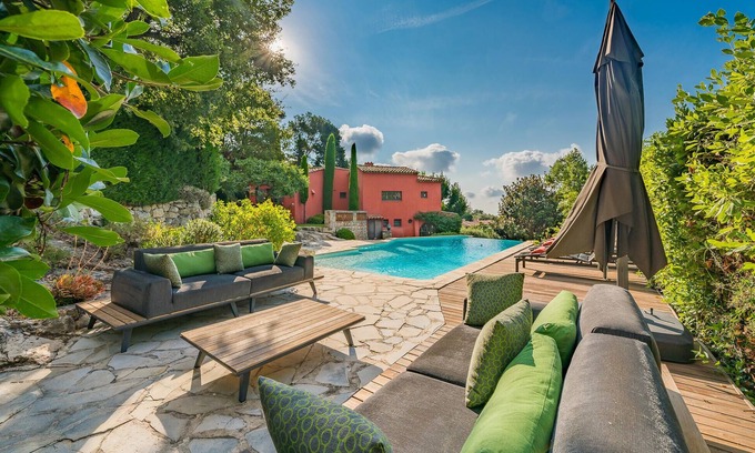 Chateauneuf-Grasse House | Stunning home in Châteauneuf de Grasse