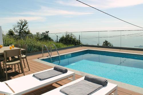 Monte Villa | Stunning Funchal Villa 3 Bedrooms Vila Da Portada Panoramic Sea Views