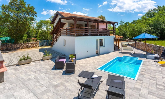 Sveti Vid Dobrinjski House | Stunning home in Sveti Vid Dobrinjski