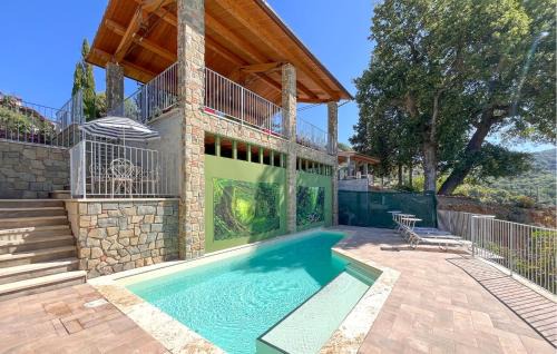 Subbiano House | Stunning Home In Arezzo With Kitchen