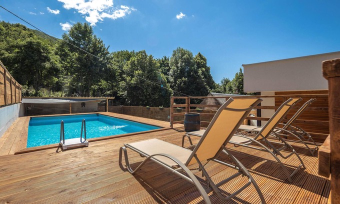 Ledenice House | Stunning home in Bater