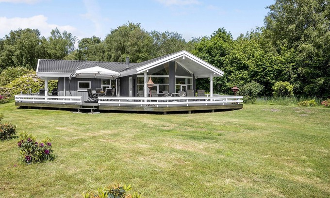 Bogense House | Stunning home in Bogense with sauna