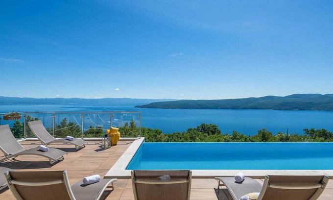 Zagore House | Stunning home in Brsec with sauna