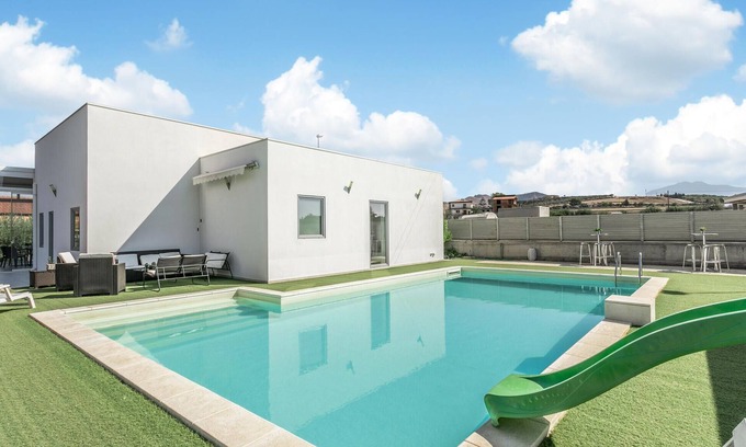 Catenanuova House | Stunning home in Catenanuova