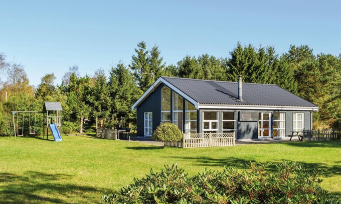 Øksenmølle House | Stunning home in Ebeltoft with sauna