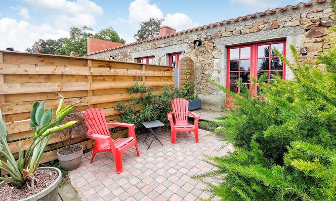 Frossay House | Stunning home in Frossay with WiFi