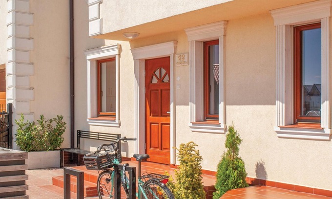 Mielno House | Stunning home in Mielno with WiFi