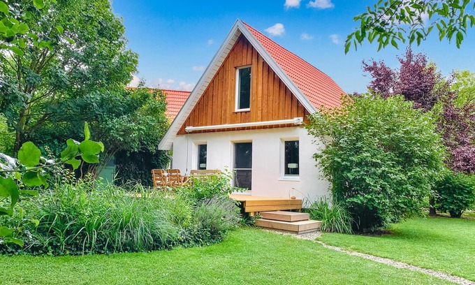 Morschen House | Stunning home in Morschen with kitchen