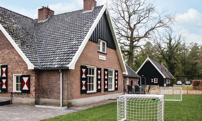 Junne House | Stunning home in Ommen with sauna