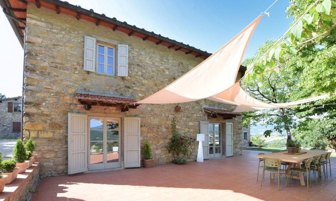Poppi House | Stunning Home In Poppi