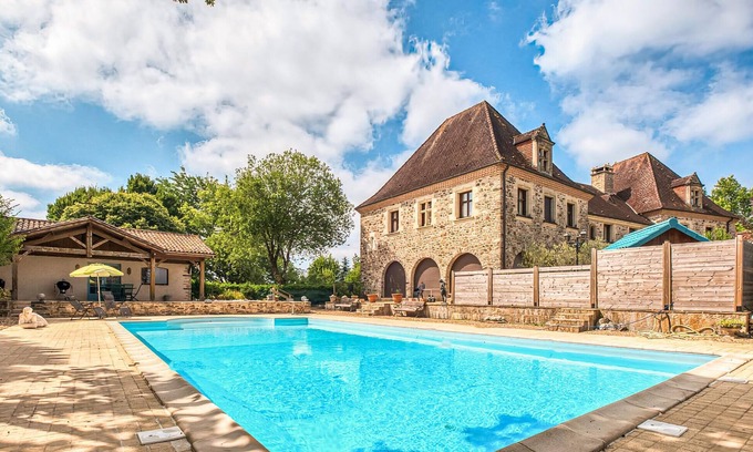 Sainte-Trie House | Stunning home in Sainte-Trie with WiFi