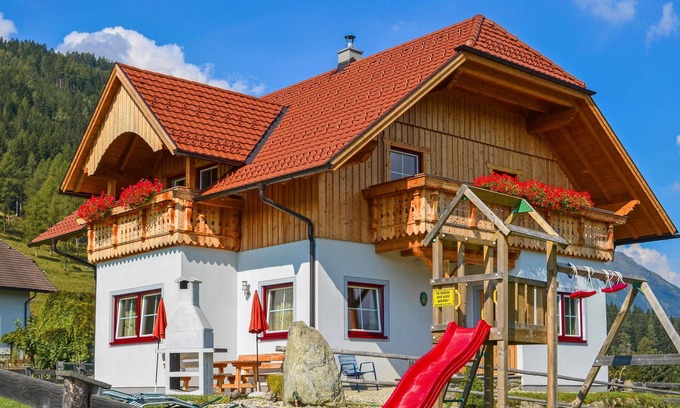 Weisspriach House | Stunning home in Weisspriach with sauna