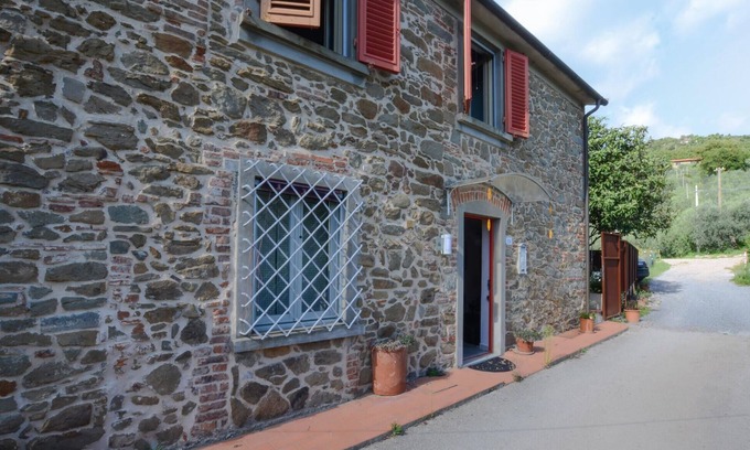 Giugnano House | Stunning home in Larciano Castello with WiFi