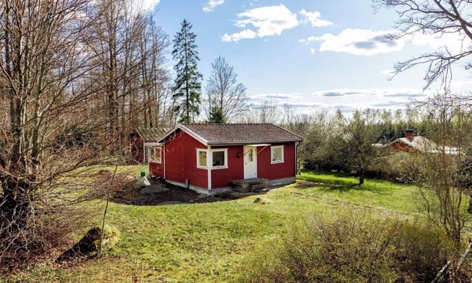 Torne House | Stunning home near lake Åsnen - includes boat