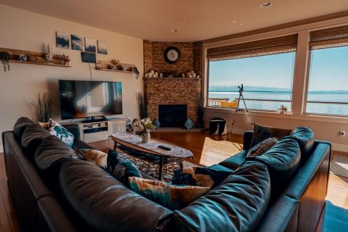 Harbour Pointe Apartment | Stunning House with Views of Puget Sound! Ideal for Family Reunions