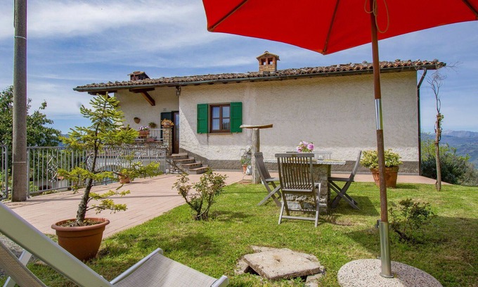 Coreglia Antelminelli House | Stunning private villa for 4 people with WIFI, A/C, TV, terrace and pets allowed
