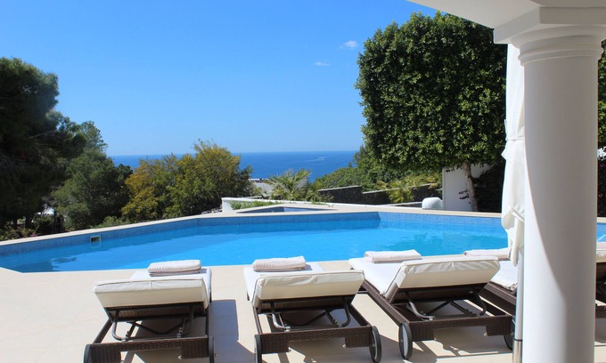 Moraira Villa | Stunning Luxurious Villa 5 minutes' walk from El Portet beach with Sea Views