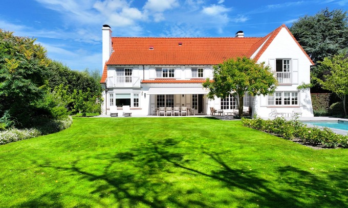 Het Zoute Villa | Stunning Luxury Villa With Pool in Knokke le Zoute