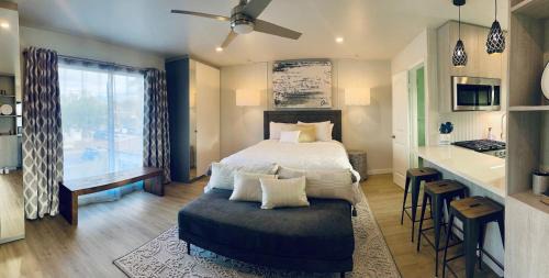 Ocean Beach Apartment | Stunning Ocean Beach Gem - has everything!