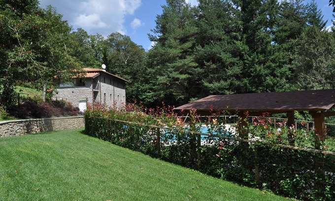San Rocco in Turrite Villa | Stunning Old Stone Tuscan Villa near Lucca & Pescaglia with a great private pool