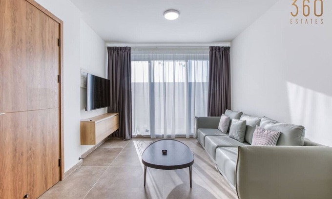 Bugibba Apartment | Stunning Penthouse with Large Terrace in St Pauls