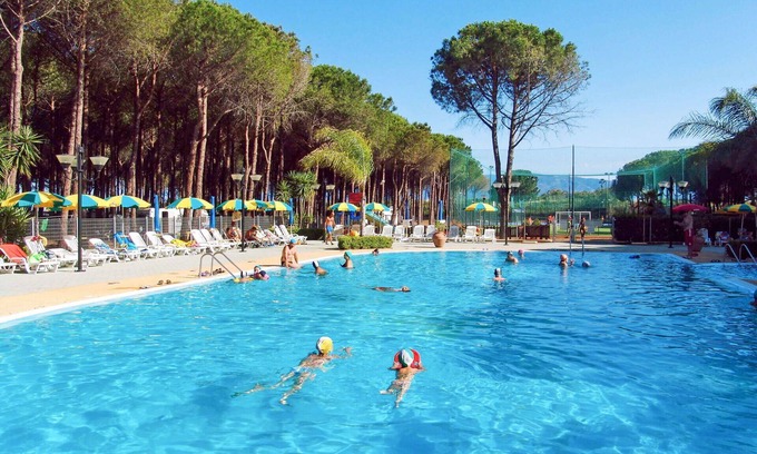 Marina di Schiavonea House | Stunning private villa for 4 guests with A/C, WIFI, pool, terrace, pets allowed and parking