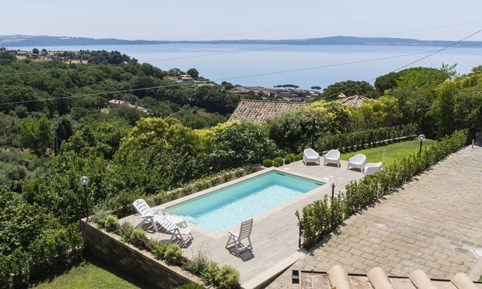 Lake Bracciano Villa | Stunning private villa with private pool, WIFI, A/C, TV, patio, pets allowed and parking