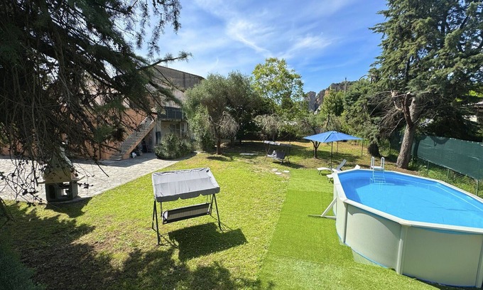 Vecchiano Villa | Stunning private villa for 3 people with private pool, A/C, WIFI and pets allowed, close to Pisa