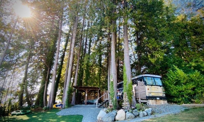 Sooke Cabin | Stunning private oceanfront getaway experience