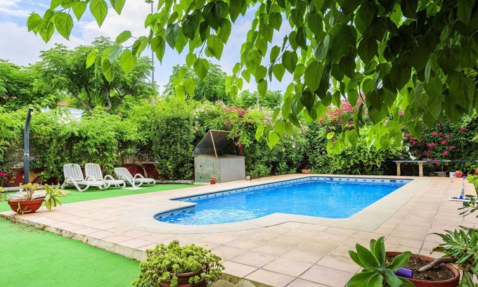 Burriana House | Stunning private villa for 4 guests with pool, WIFI, TV and terrace