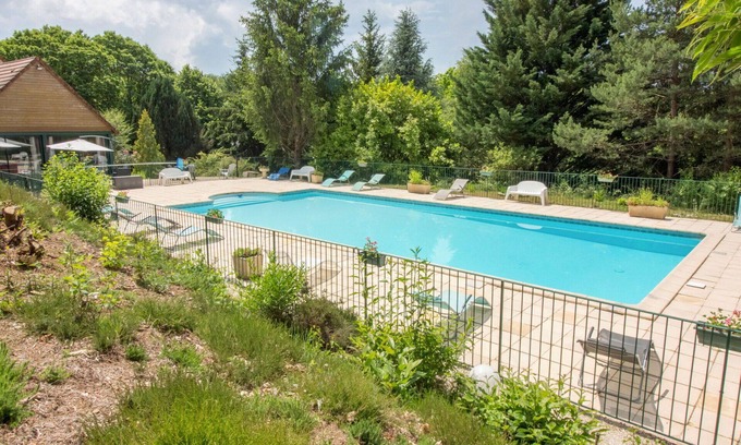 Aubazine House | Stunning private villa for 6 people with pool, WIFI, TV and terrace