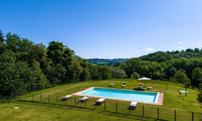 Cetona Villa | Stunning private villa for 8 guests with WIFI, private pool, TV, patio and panoramic view