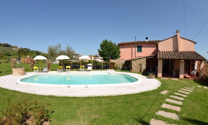 Cascine-La Croce Villa | Stunning private villa with WIFI, A/C, private pool, veranda and pets allowed, close to Lucca