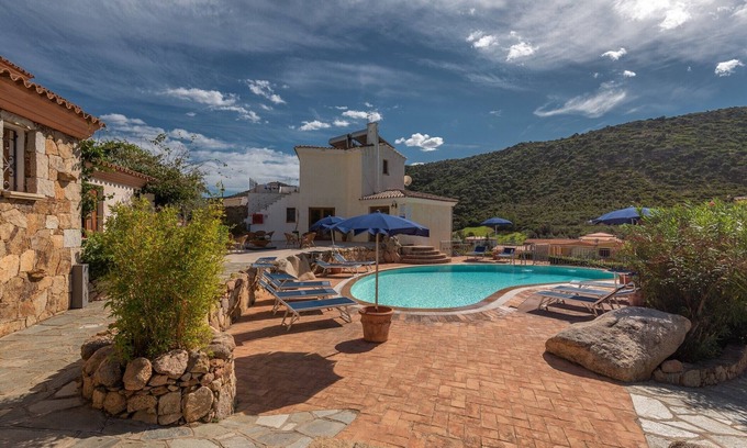 Tanaunella Apartment | Stunning Residence Bouganvillage Bedroom numn1315