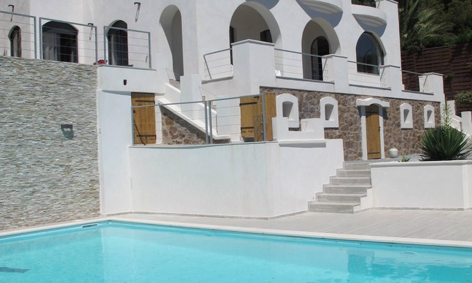 Antheor Villa | Stunning Sea-View Villa with Heated Pool – 3 A/C Bedrooms in Anthéor
