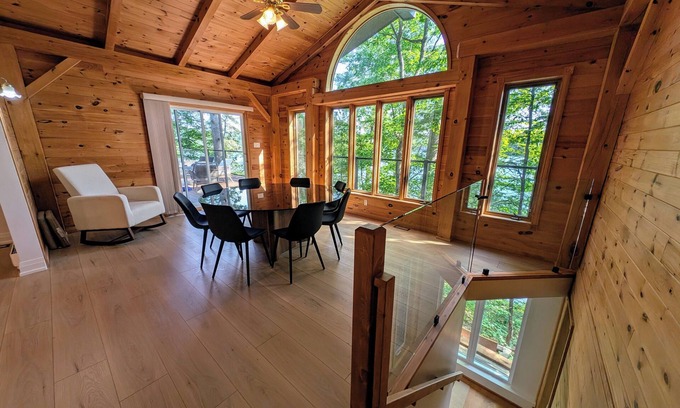 Val-des-Monts Cottage | Stunning, spacious and serene lakefront cottage!