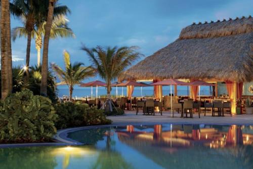 Key Biscayne House | Stunning Studio Apartment Located at the Ritz Carlton-Key Biscayne