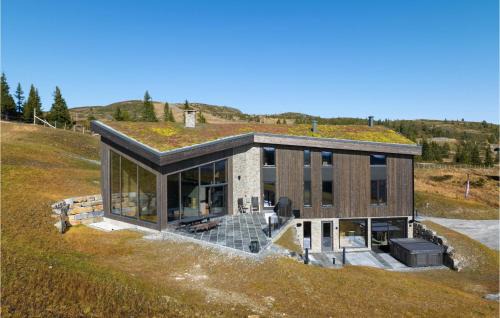 Kamben House | Stunning View In Holiday Home
