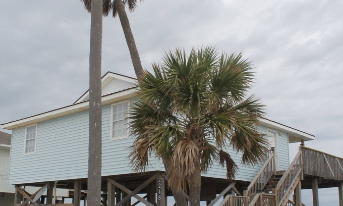 Silver Cay House | Stunning Views & Amazing Sunsets @ Nonnie's Place~Family Style