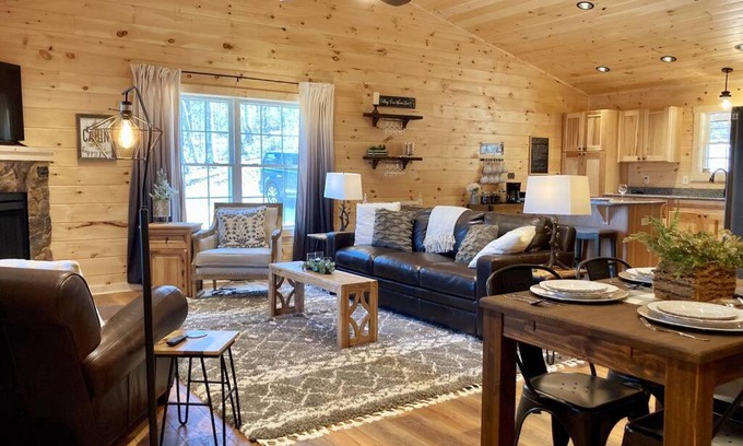 Stanley House | Stunning views, built 2022, sleeps 6!