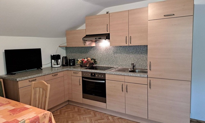 Hainzenberg Villa | Stunning villa for 7 people with WIFI, TV and balcony