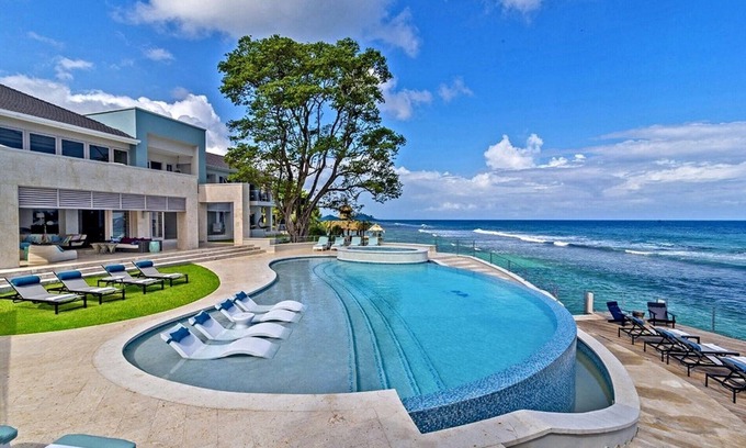 Ocho Rios Villa | Stunning villa in Jamaica - Buttonwood Reef